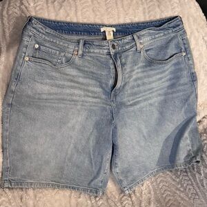 Women's Light Blue Denim Shorts